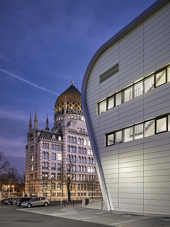 Dresden-Ballsporthalle-Hartmann-FF2-Fassade4.jpg