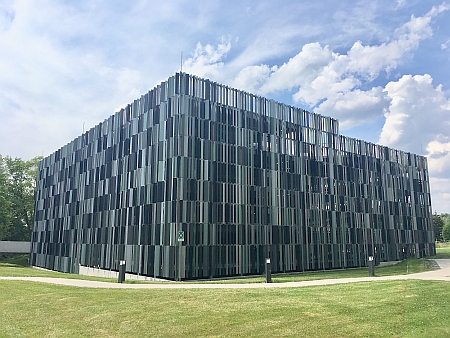 Herford-Parkhaus-Klinikum-Hartmann-Fassade3450.jpg