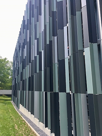 Herford-Parkhaus-Klinikum-Hartmann-Fassade5450.jpg